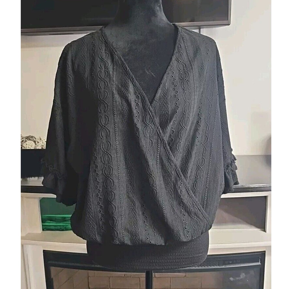 Lime & Chili Shirt Womens Medium Black Cross Over Short Sleeve